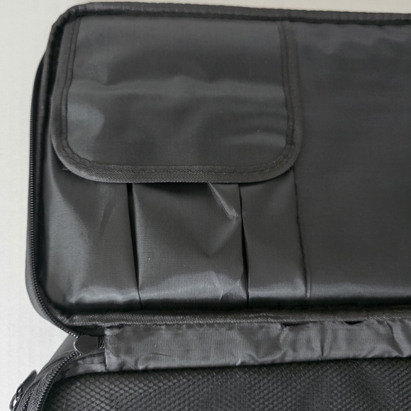 MAKEUP BAG 13x9x4.75 Adjustable Compartment & Strap. NEW - Picture 7 of 13